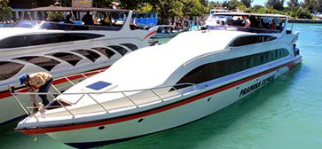 Kapal Kecil, Layanan Besar: Sewa Perahu Kuat Servis Hp di Cilacap